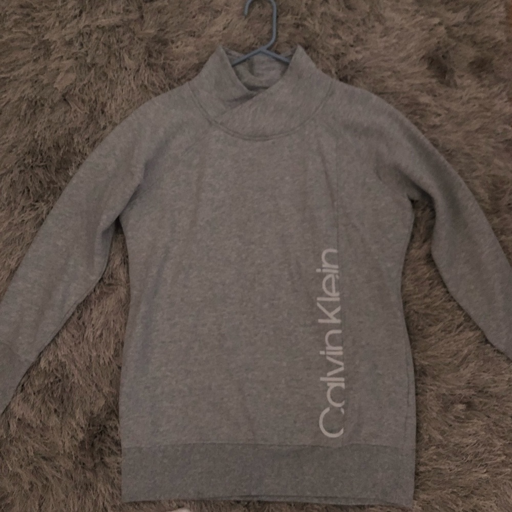 Calvin Klein sweater like new